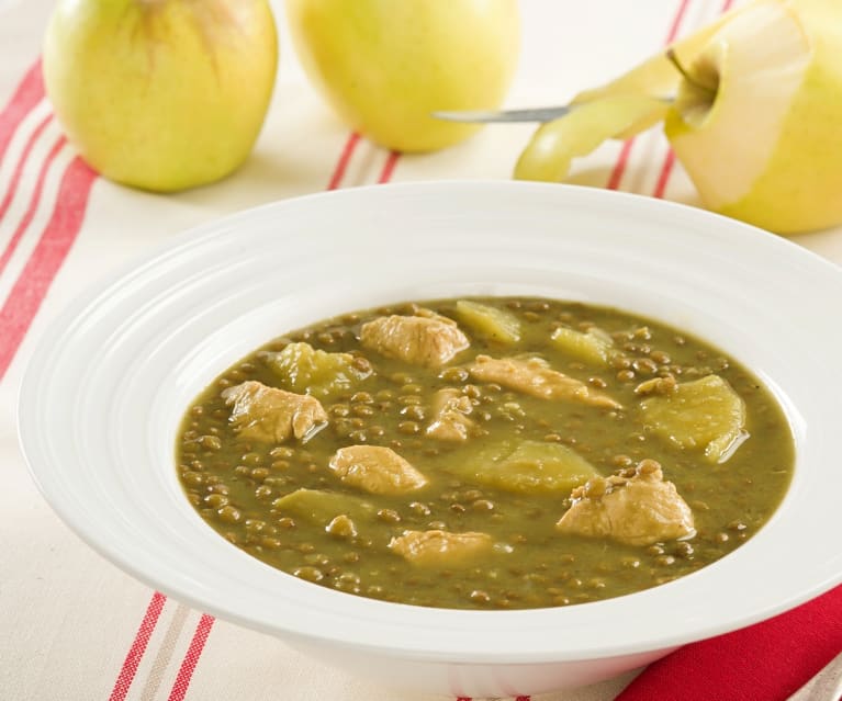 Lentejas al curry con pollo y manzana