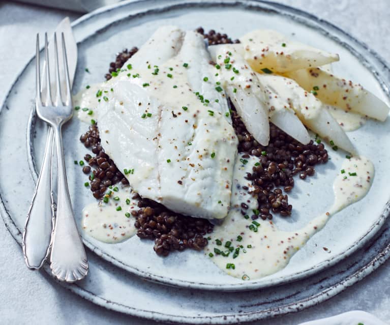 Dorade mit Eiszapfen und Belugalinsen