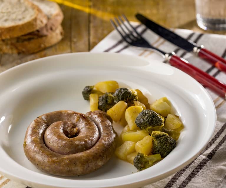 Salsiccia, patate e broccoli sottovuoto