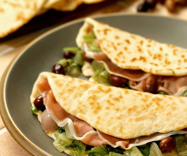 Piadina integrale farcita - Cookidoo® – the official Thermomix® recipe  platform