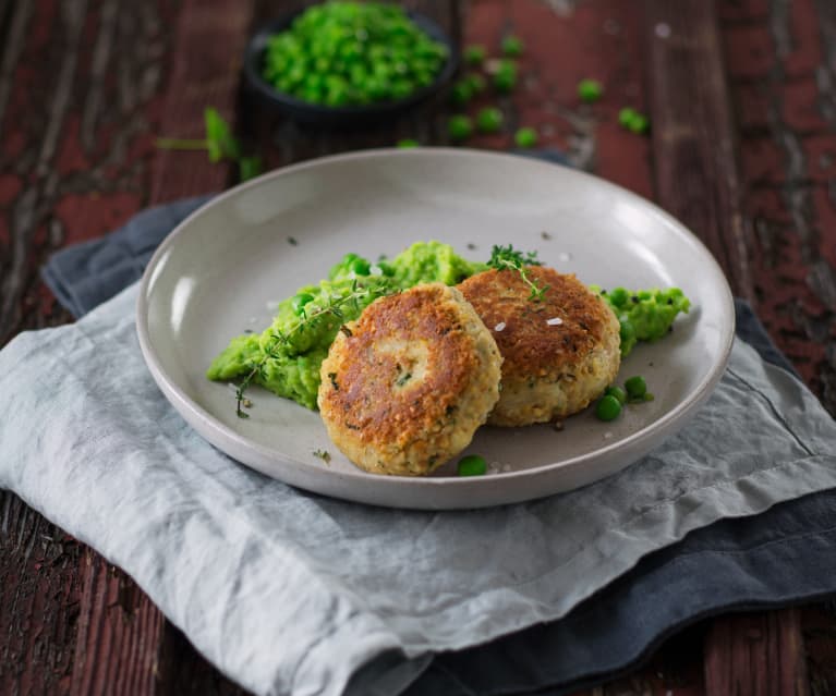 Faschierte Laibchen mit Erbsenpüree (vegan)