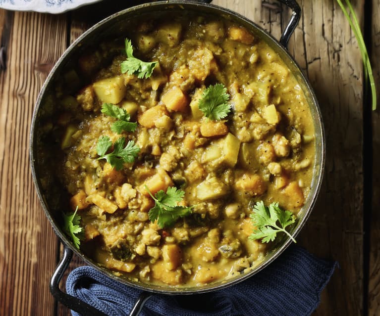 Curry de légumes : plat végétarien d'hiver facile : découvrez les