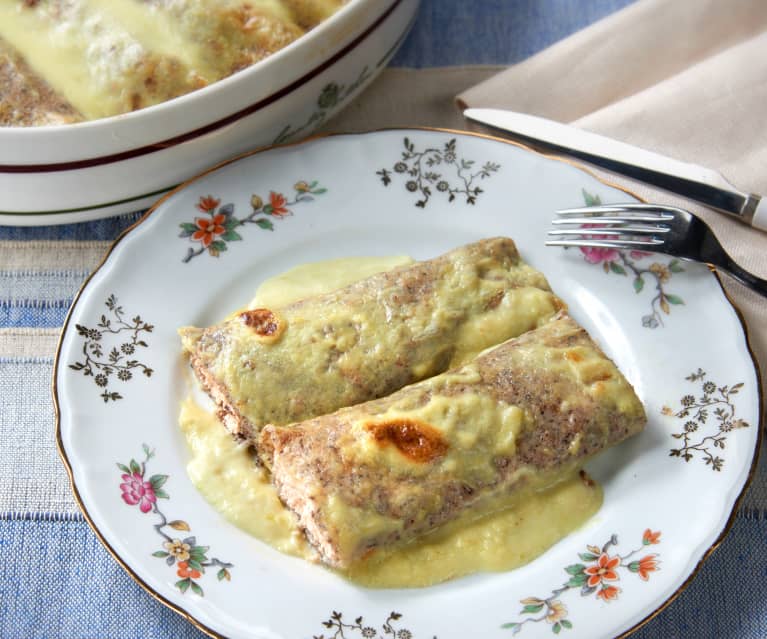 Crêpes di grano saraceno al salmone con fonduta di porri (senza glutine)