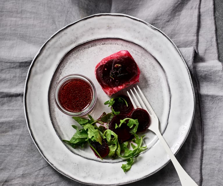 Filet de colin, salade de betterave et roquette