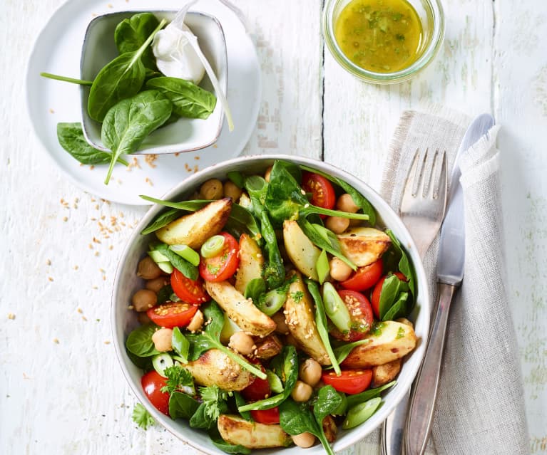 Insalata di patate, ceci e spinaci