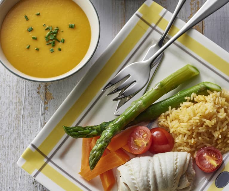 Kürbissuppe, Fisch mit Reis und Gemüse, Apfel-Birnen-Crumble Kürbissuppe, Fisch mit Reis und Gemüse, Apfel-Birnen-Crumble