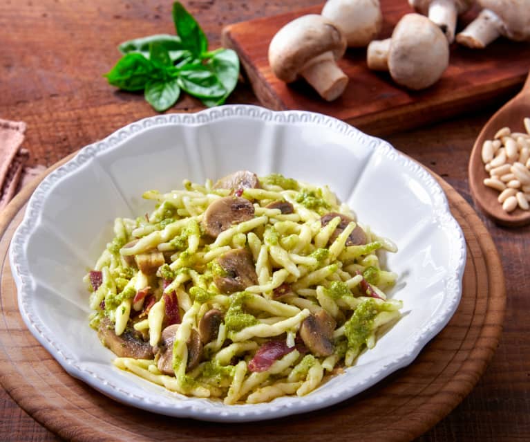 Trofie pesto e champignon