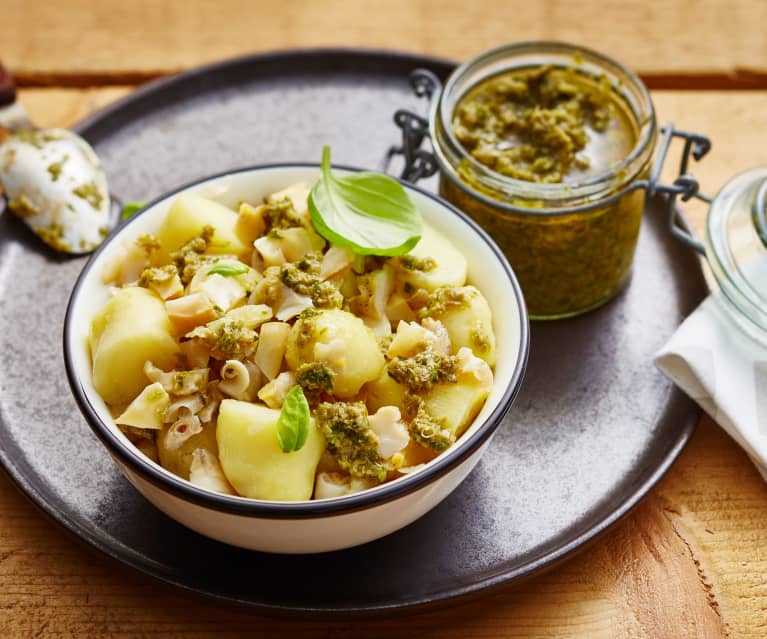 Salade de bulots, pommes de terre, pesto de câpres et persil