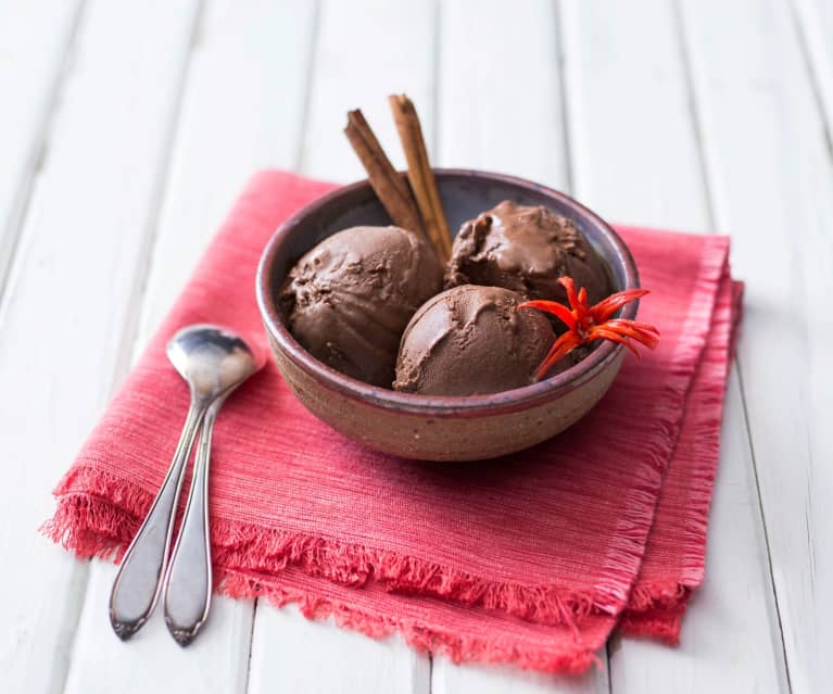 Gelato al cioccolato e peperoncino (senza lattosio)