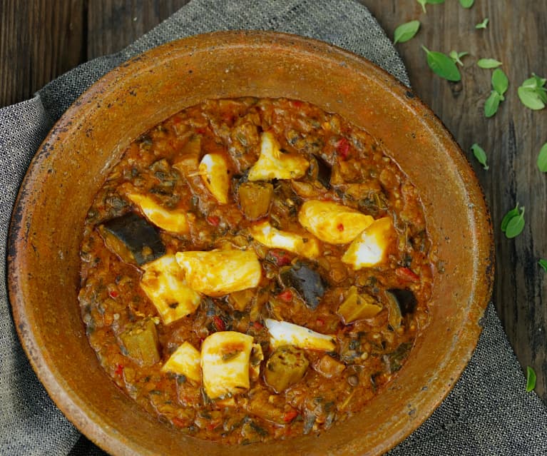 Angolan fish stew (Calulu)