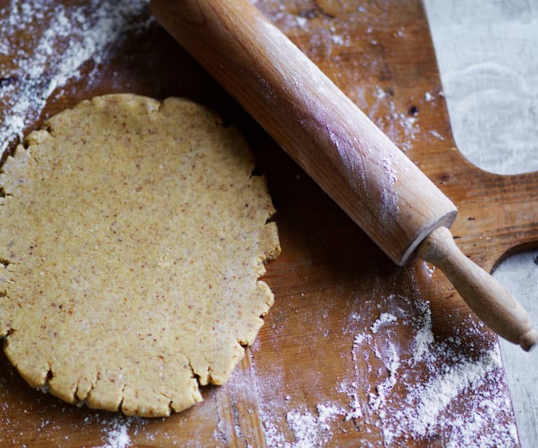 Almond quinoa pastry