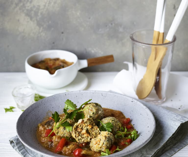 Fleisch-Möhren-Bällchen mit Ratatouille