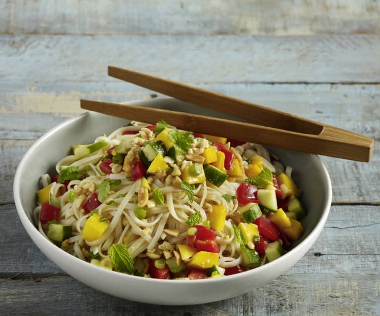 Thai Peanut Crunch Salad