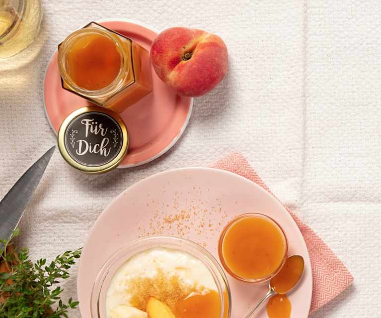 Pfirsichmarmelade mit Banane und Thymian