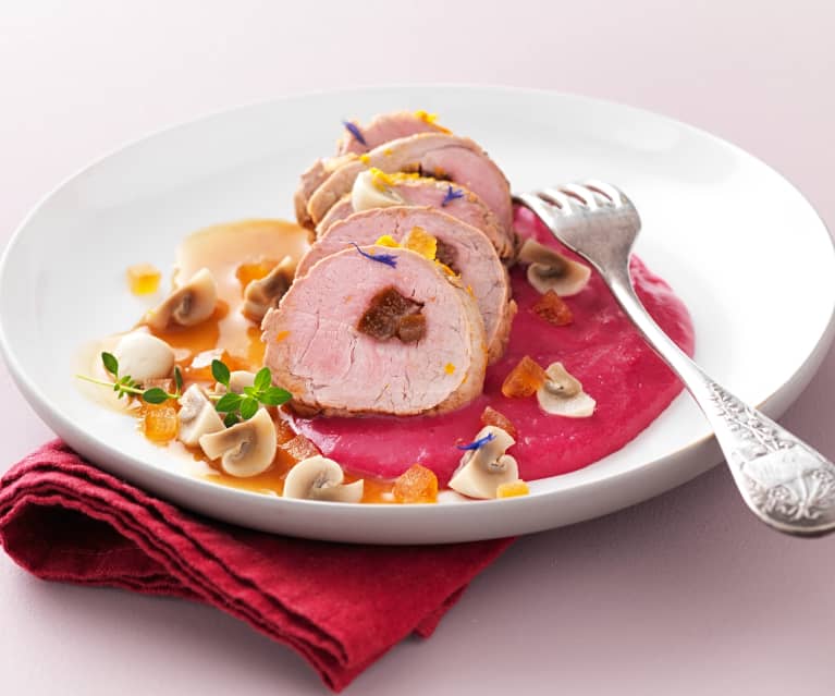 Filet mignon de veau aux écorces d'orange confite, purée betterave-pomme de terre