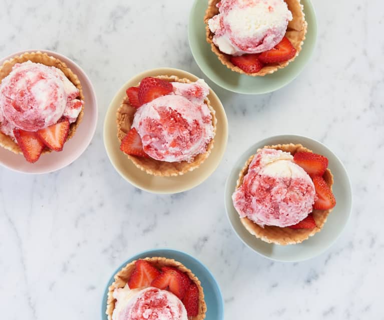 strawberry swirl ice cream