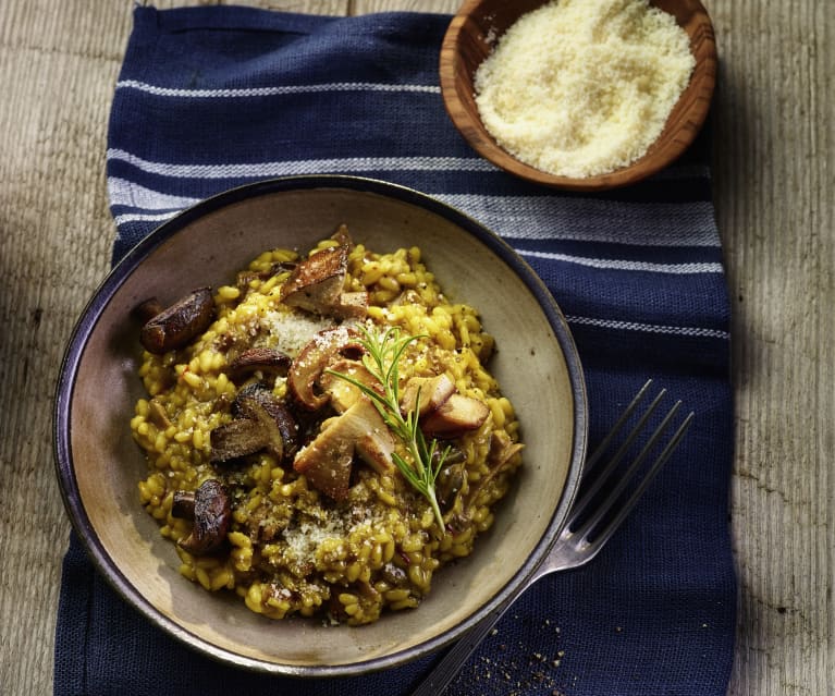 Risotto mit getrockneten Steinpilzen