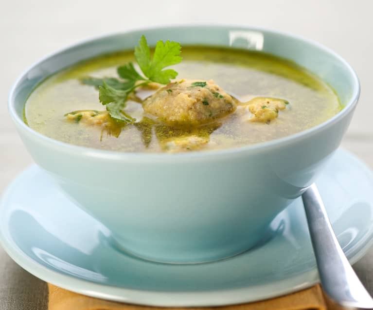 Hennenknödel-Suppe