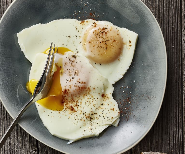 Steamed eggs sunny side up