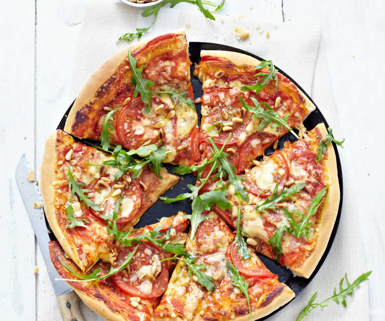 Tomaten-Rucola-Pizza