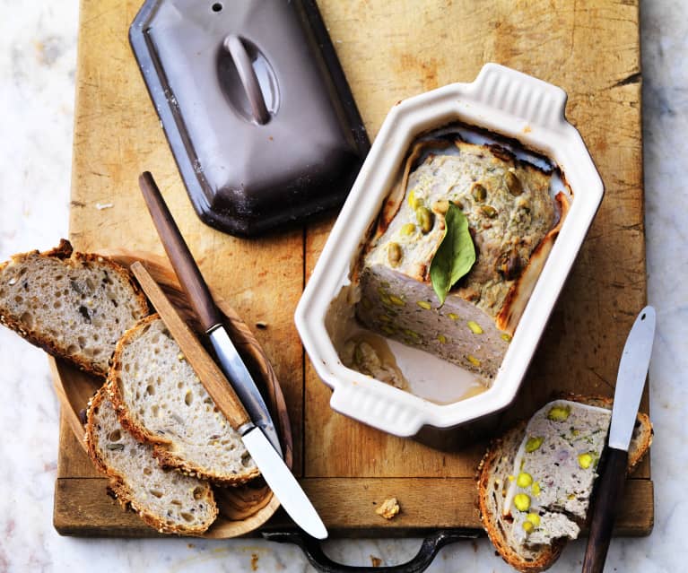 Pâté de campagne maison, terrine de campagne à l'ancienne