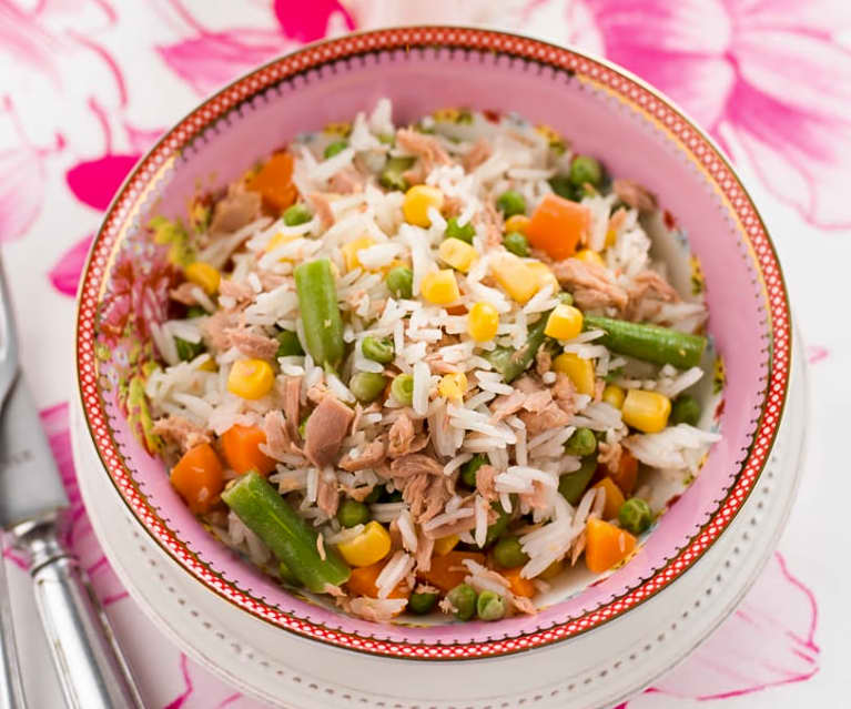 Salada de arroz com atum