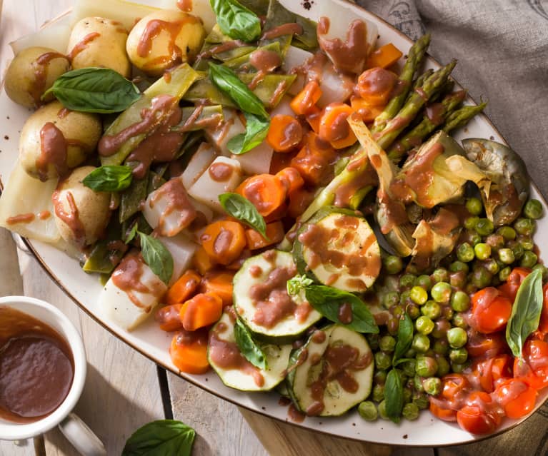 Panaché de verduras de primavera con vinagreta de fresas