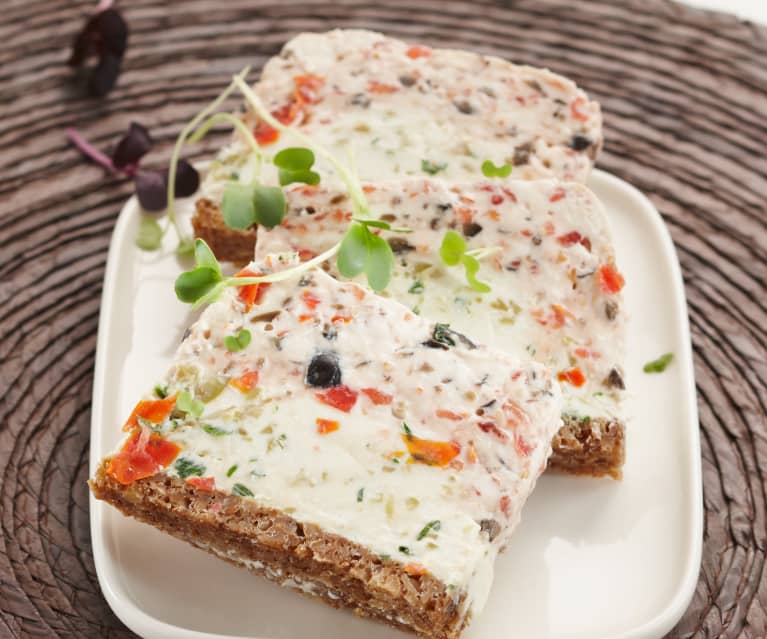 Ziegenkäse-Terrine mit Oliven