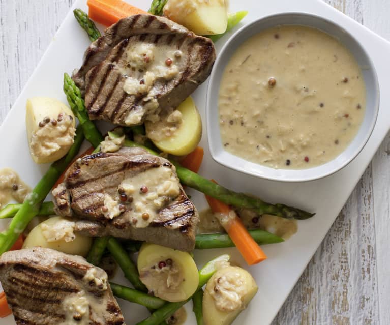 Lamb fillets with pink peppercorn sauce