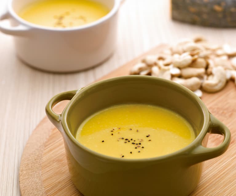 Butternut squash- og ingerfærsuppe