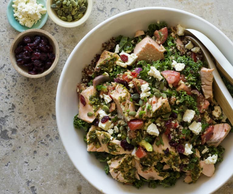 Ensalada de salmón, kale y quinoa