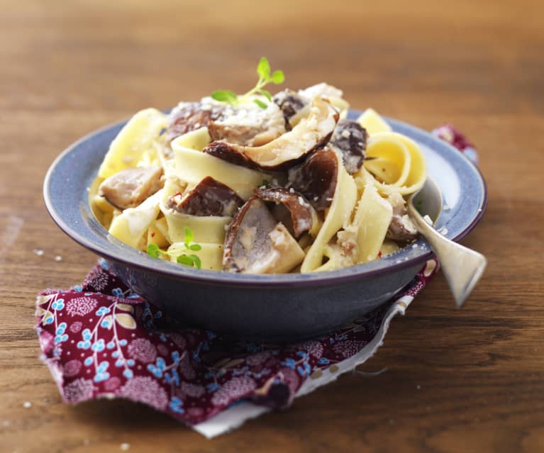 Tagliatelle aux cèpes et au parmesan