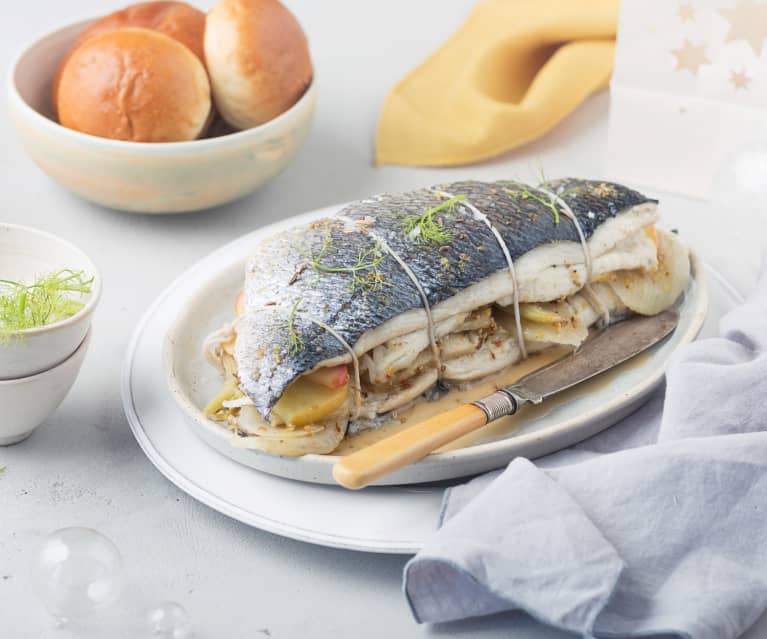 Dorada rellena de hinojo y manzana a la sidra