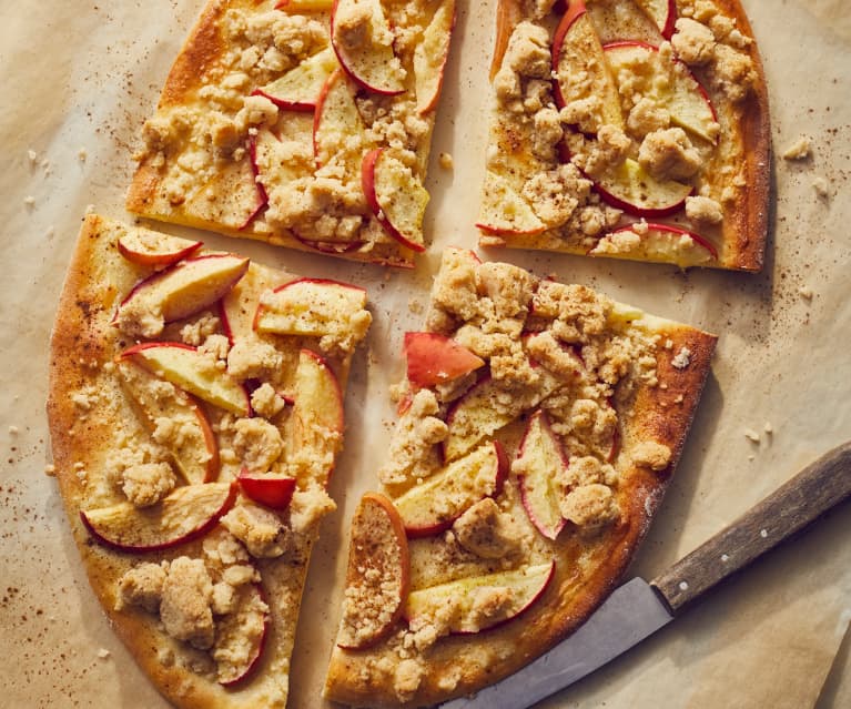 Apple-Crumble-Pizza