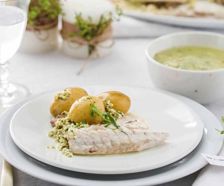 Corvina al vapor con almejas y salsa de almendra Corvina al vapor con almejas y salsa de almendra