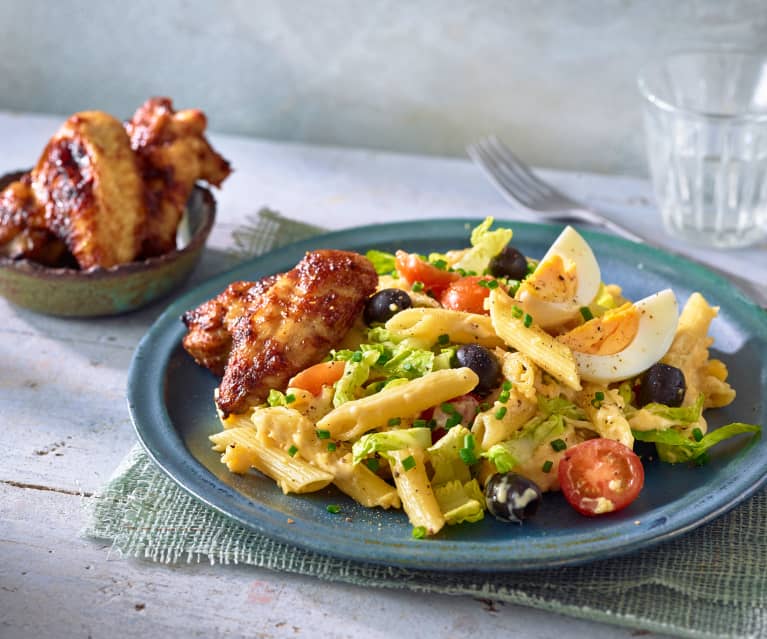 Nudelsalat mit Cajun-Wings