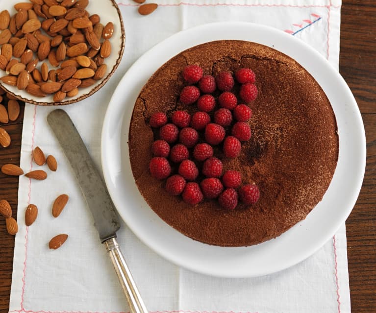 Bolo de chocolate e amêndoa