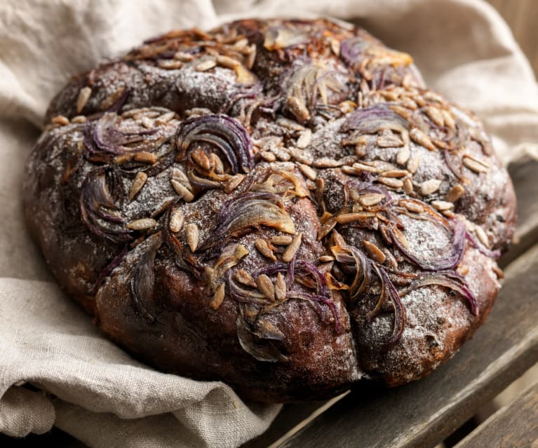 Red Onion and Garlic Soda Bread