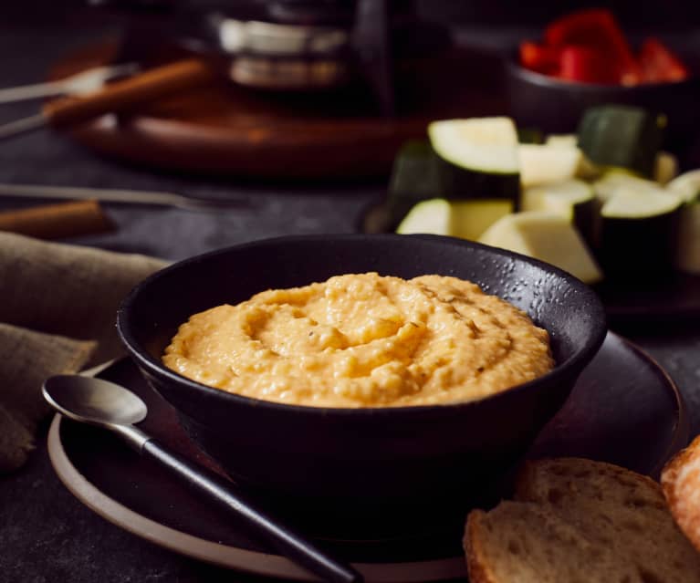 Knoblauch-Käse-Creme zum Dippen und Überbacken