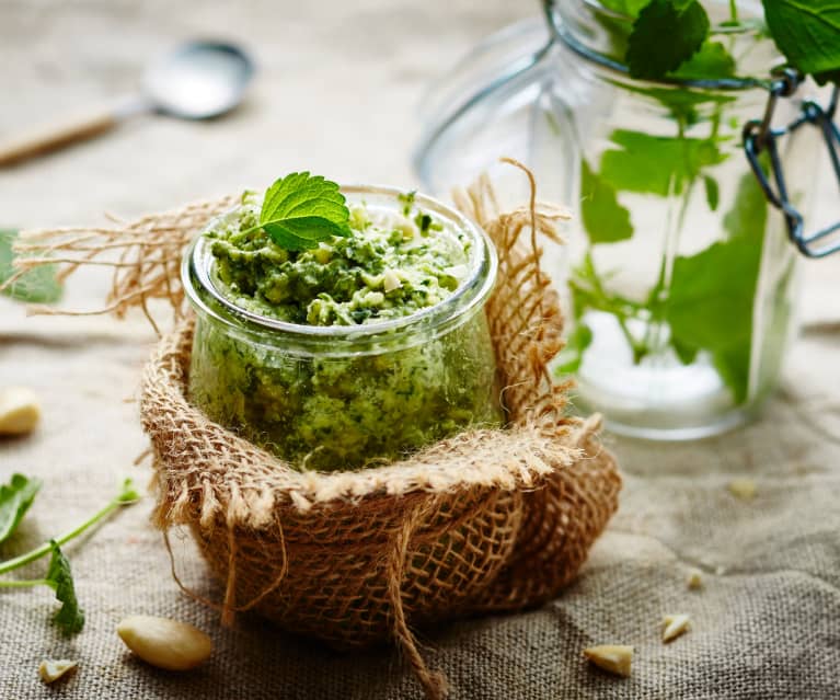 Pesto menthe, amande et chèvre