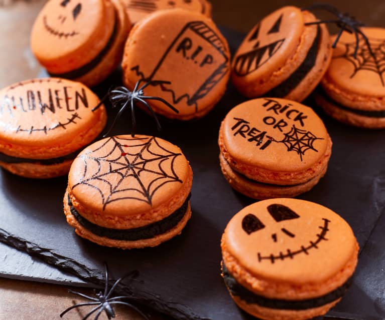 Halloween-Macarons mit Erdnusscreme