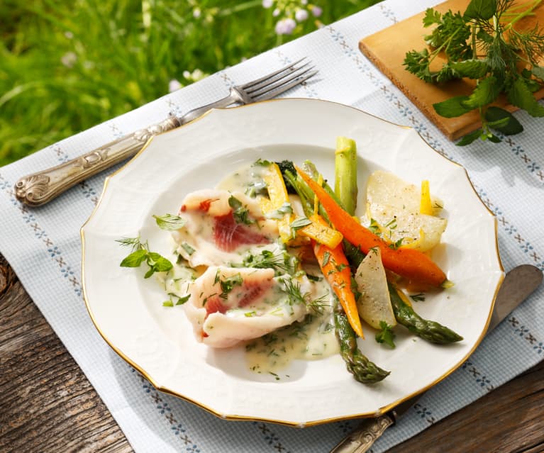 Schleie in Veltliner mit Gemüse