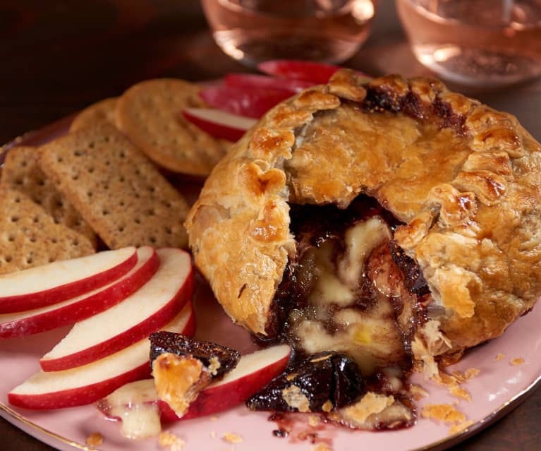 Brie en Croute with Port Figs