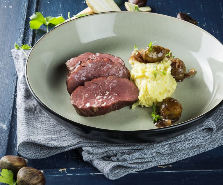 Rinderfilet mit Pastinakenstampf und glasierten Maroni