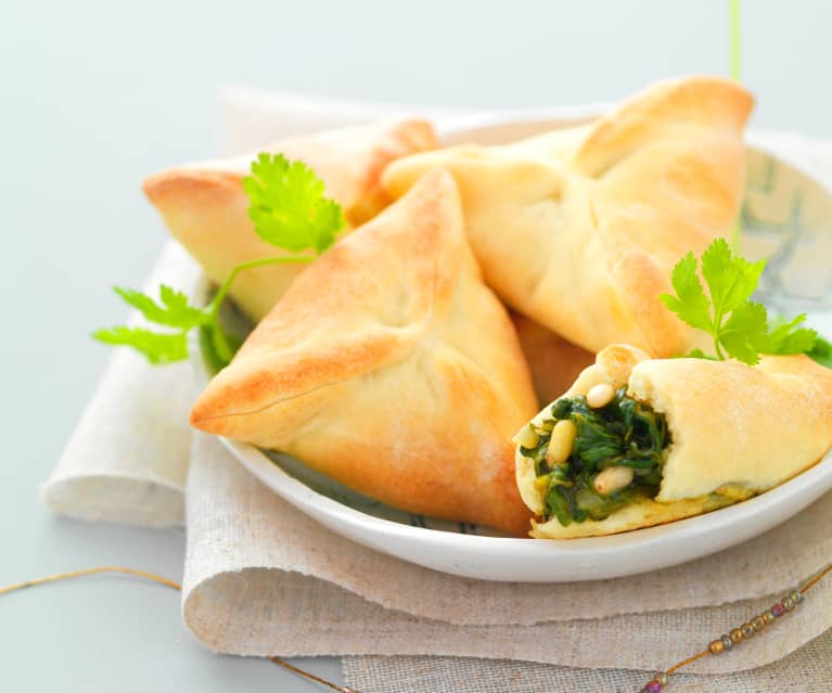 Spinach turnovers (fatayer)