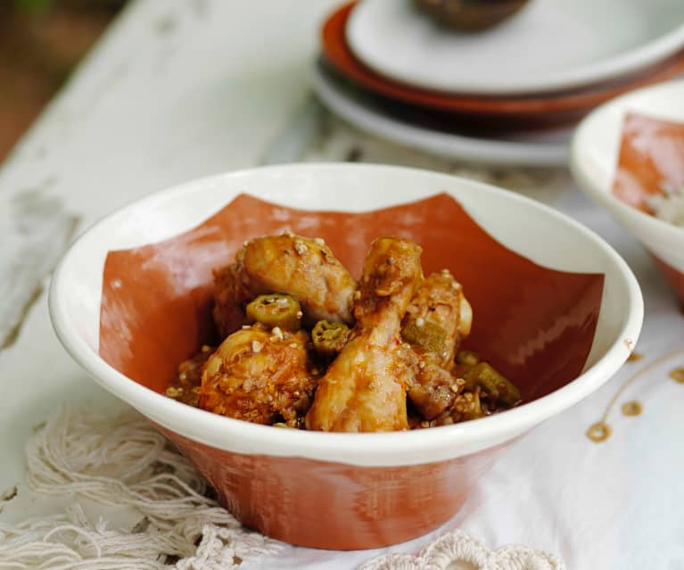 Poulet aux gombos à la brésilienne