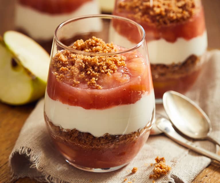 Apfel-Trifle mit Zimt-Crunch