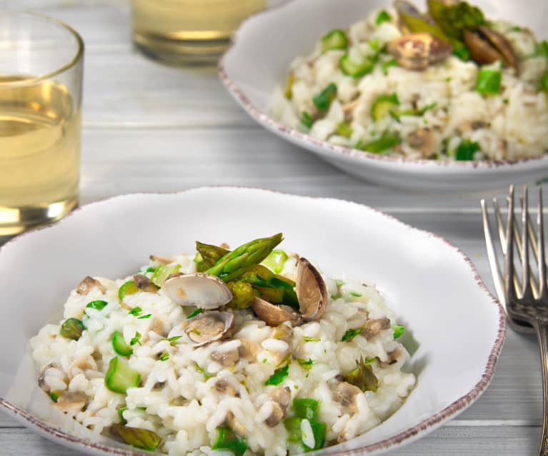 Asparagus and pipis (clams) risotto