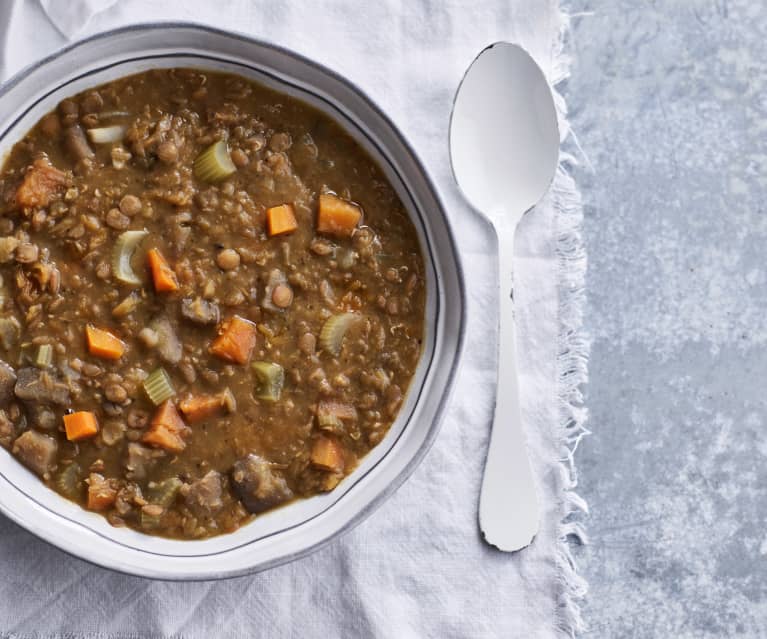 Sopa de lentilhas e abóbora