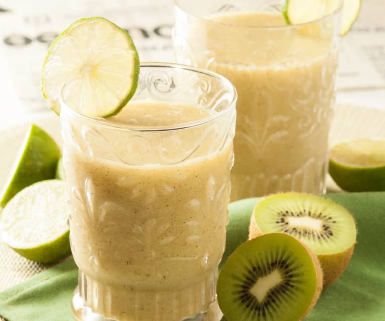 Refresco de piña y kiwi